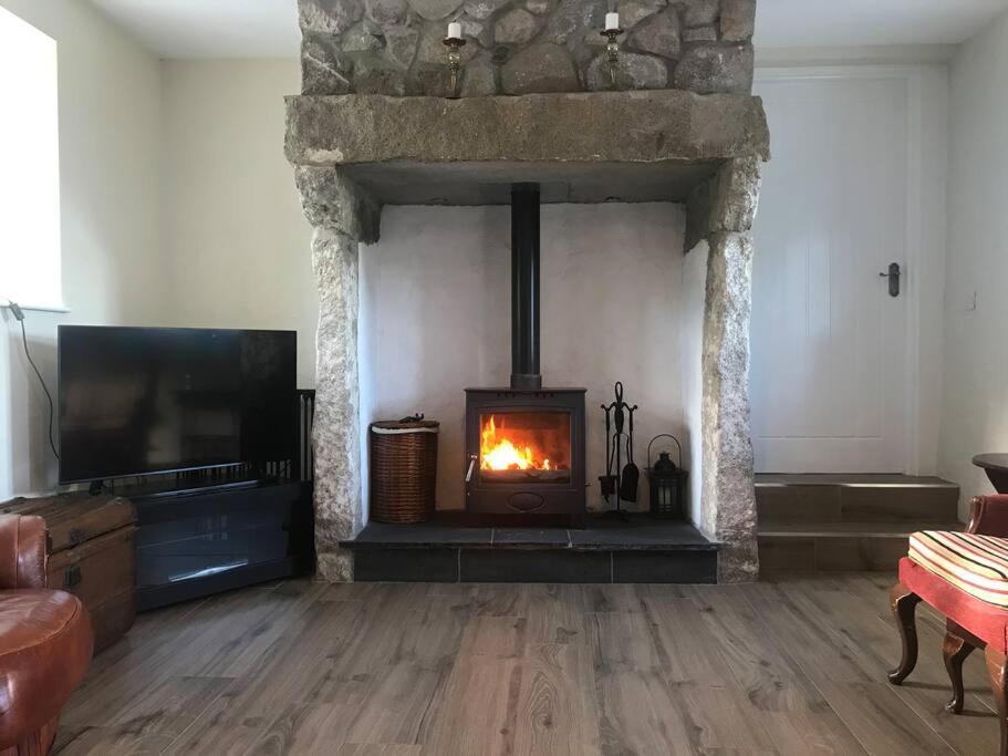 Mournes Family Cottage With Hot Tub Hilltown Екстер'єр фото
