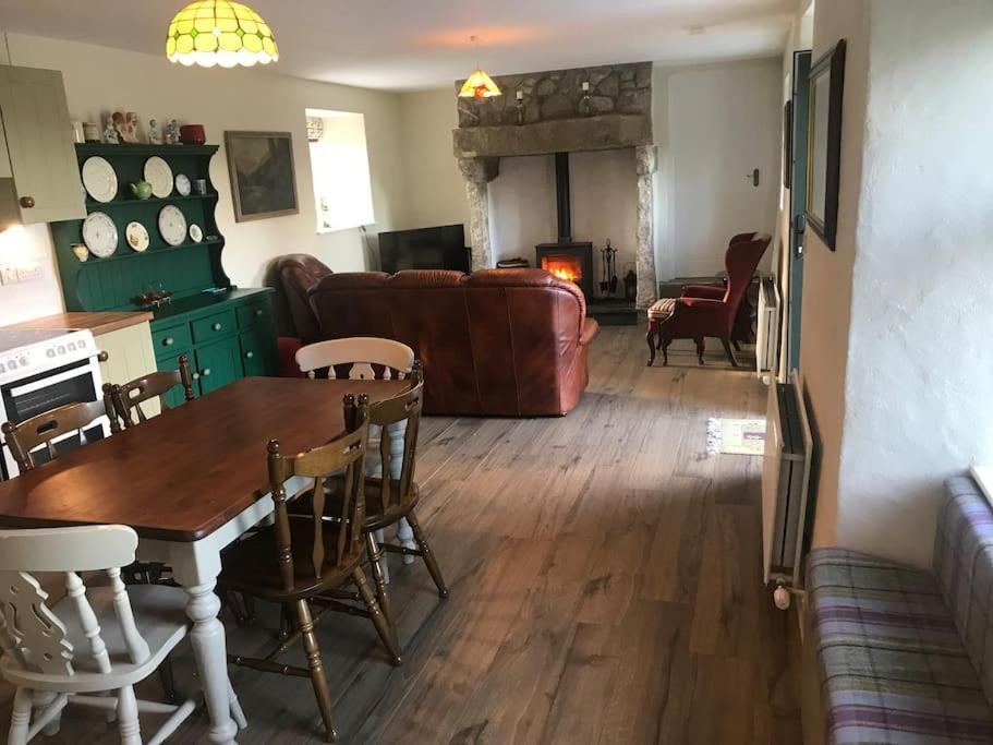 Mournes Family Cottage With Hot Tub Hilltown Екстер'єр фото