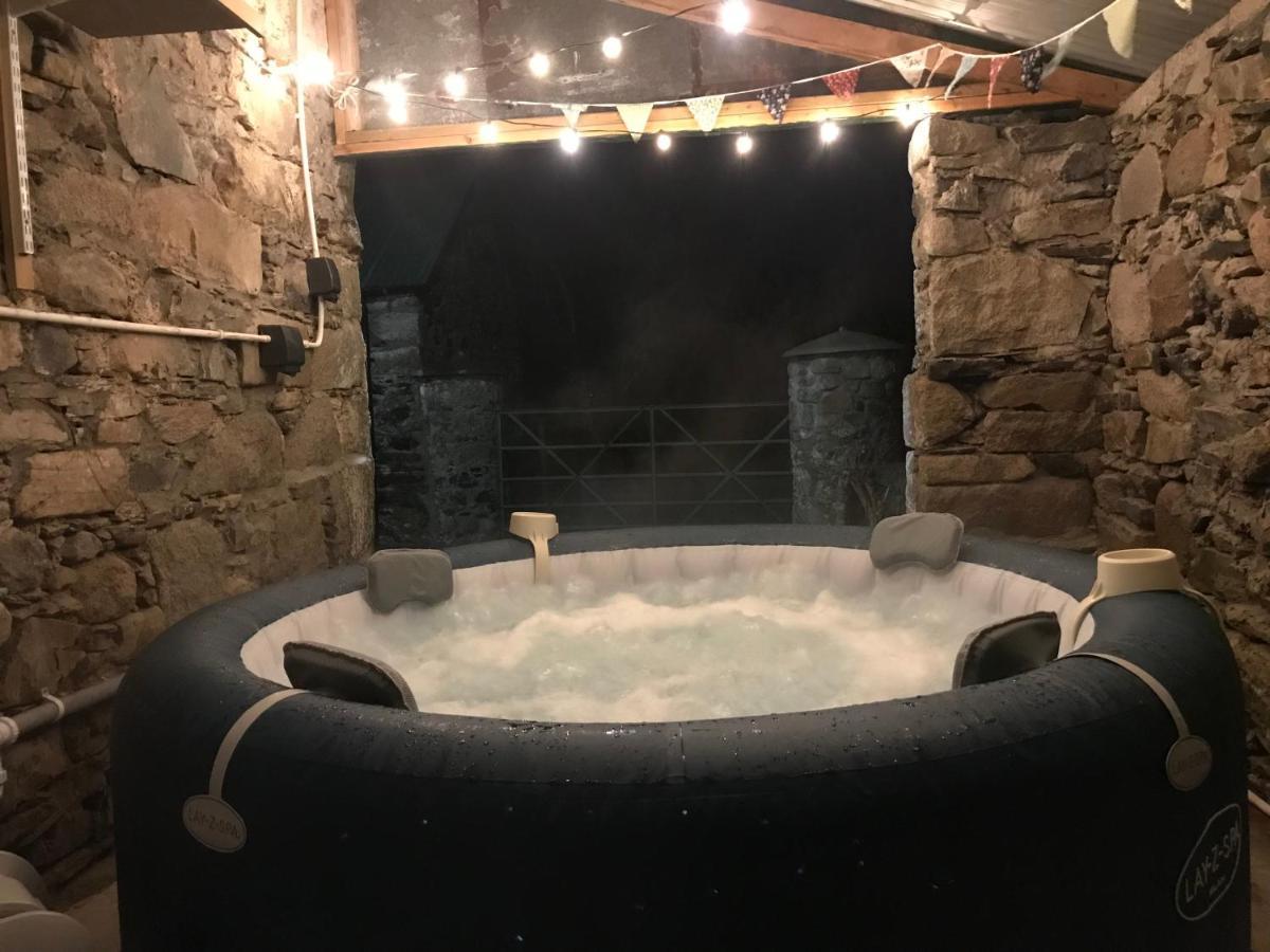 Mournes Family Cottage With Hot Tub Hilltown Екстер'єр фото